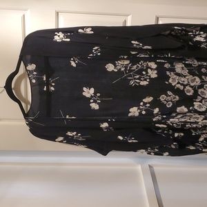 Long Black Kimono w/White Flower Print - South Moon Under.